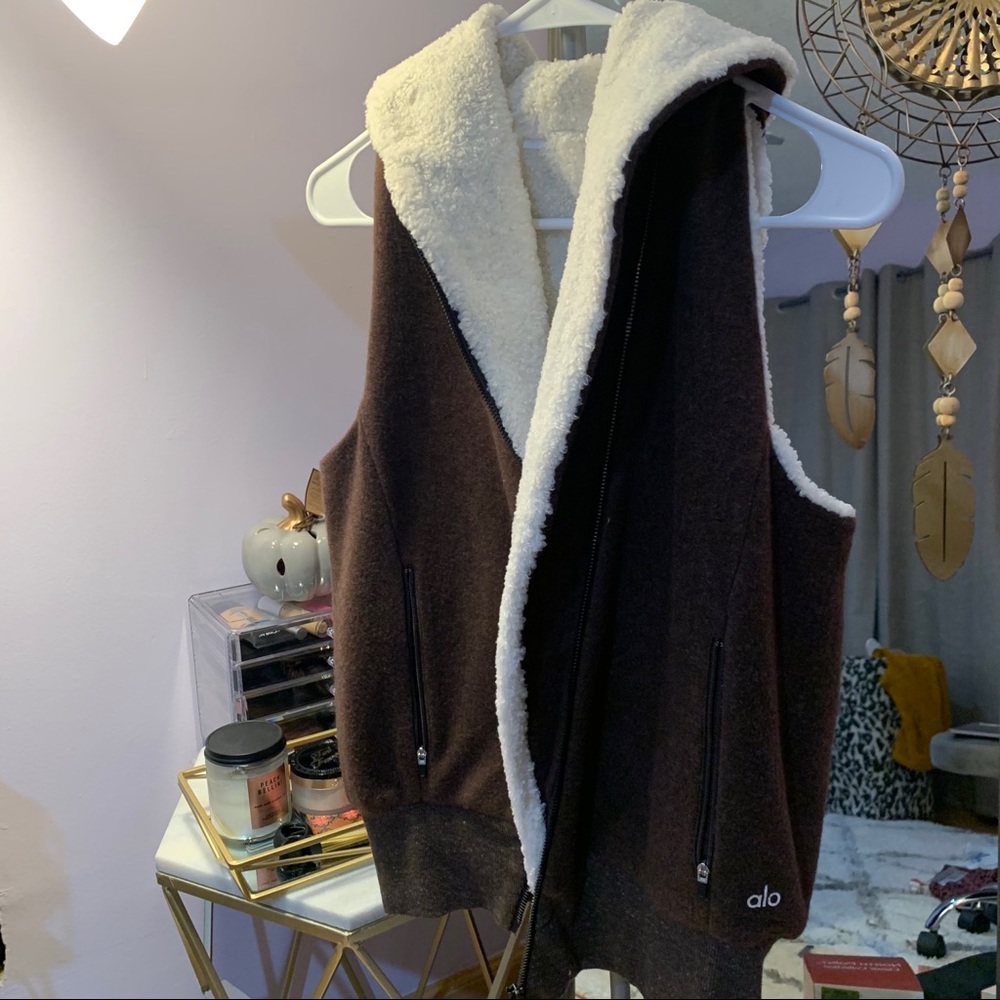 ALO YOGA Sherpa Vest